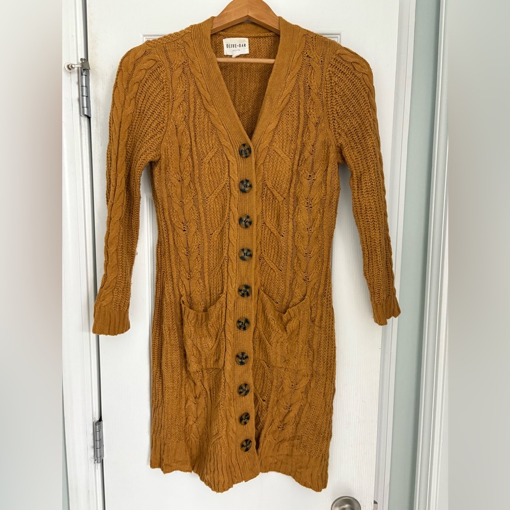 Olive & Oak Golden Knit Sweater